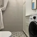 公寓 Lovely 2-bedroom With Free Parking