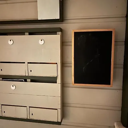 Lovely 2-bedroom With Free Parking *