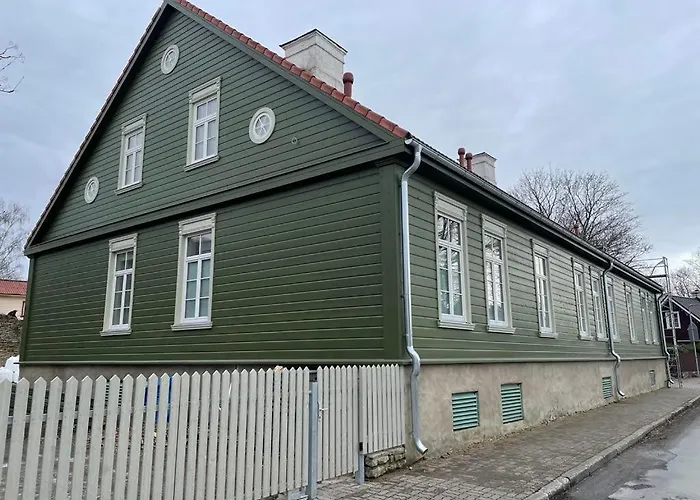 Lovely 2-bedroom With Free Parking Apartament *